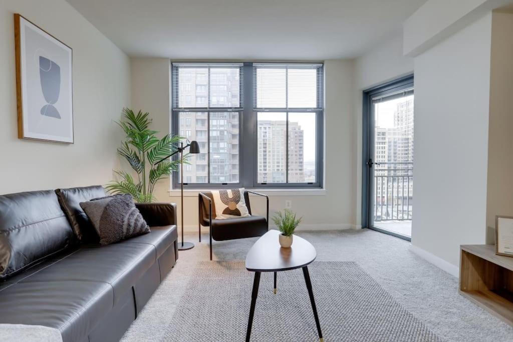 Condo With Gym And Pool In Pentagon City 8Min To Dca อาร์ลิงตัน ภายนอก รูปภาพ