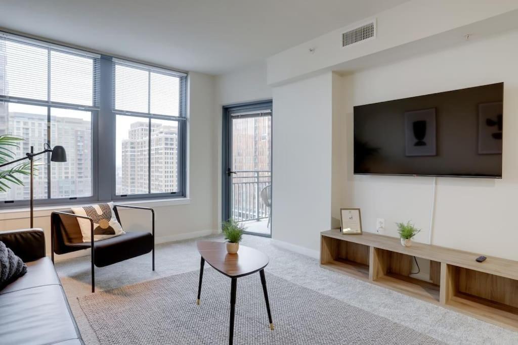Condo With Gym And Pool In Pentagon City 8Min To Dca อาร์ลิงตัน ภายนอก รูปภาพ