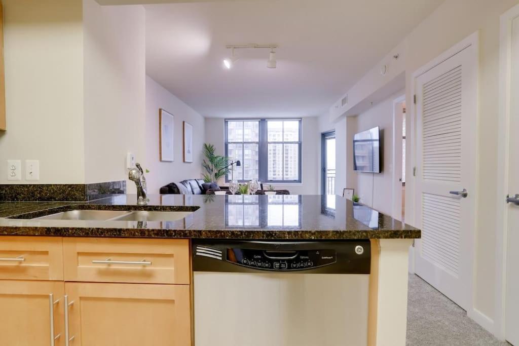 Condo With Gym And Pool In Pentagon City 8Min To Dca อาร์ลิงตัน ภายนอก รูปภาพ